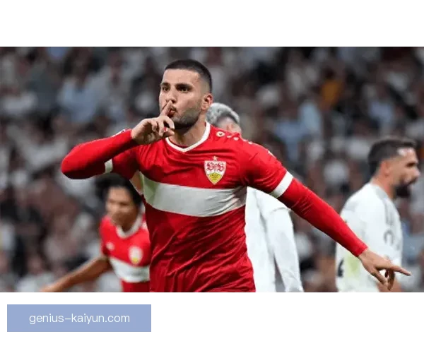 戴维斯表现稳健，适应德甲赛季渐入佳境